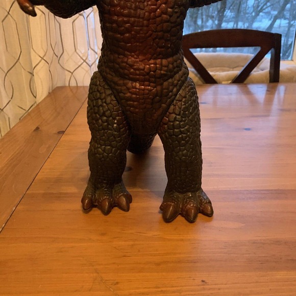 1997 Dormei Godzilla Red Version 15” Complete - Picture 4 of 9